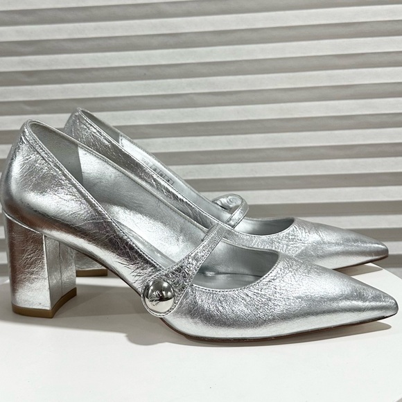 🌹STUART WEITZMAN🌹 SW 75 Pointed Toe Mary Jane
Pump Size: 6B - Picture 6 of 15